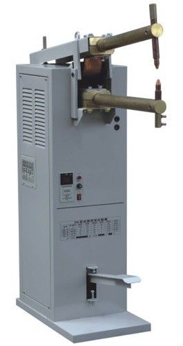Electric Truck Air Filter Making Machine 600mm Filter Wire Mesh Welding Machine